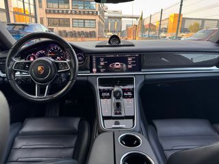Porsche Panamera 4 E-Hybrid 2019