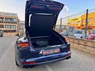 Porsche Panamera 4 E-Hybrid 2019