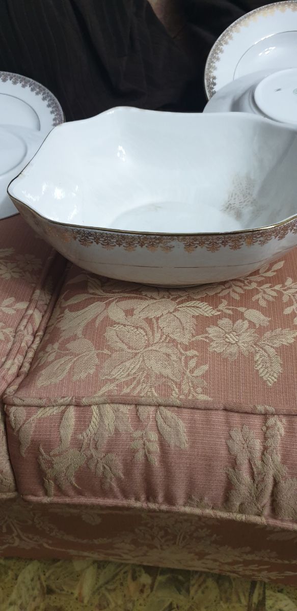 Vajilla La Cartuja de Sevilla Incompleta