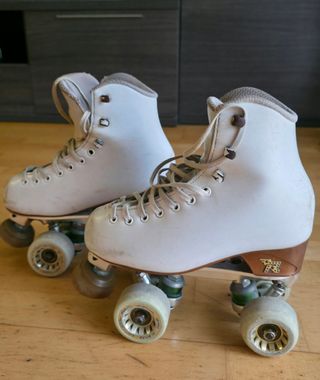 Patines artísticos talla 230. Pie 35