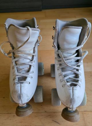 Patines artísticos talla 230. Pie 35