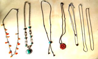 Set de cadenas y colgantes