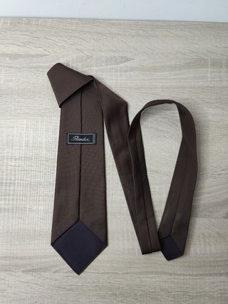 Corbata Flander de color Marrón