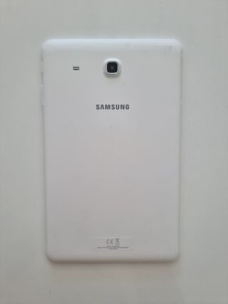 Samsung Tablet E Blanca del 2020 como nueva.
