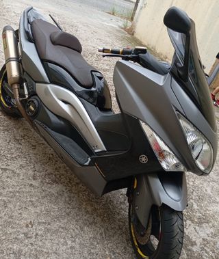 Yamaha TMAX 500