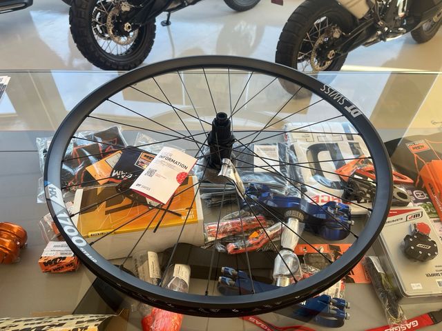 Llanta DT Swiss HX 1700 Hybrid 27.5 NUEVA ENVÍO