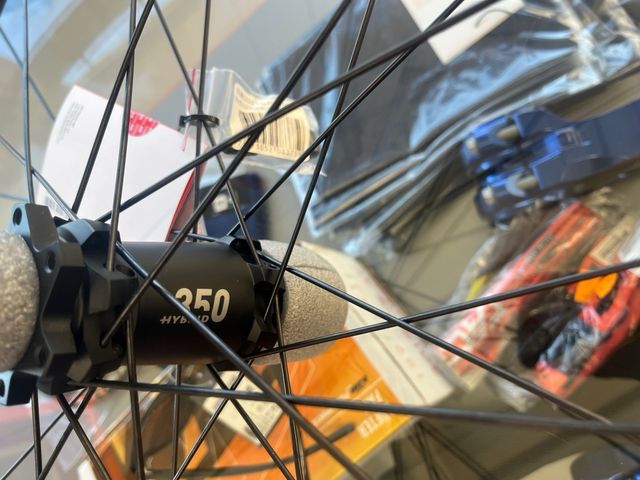 Llanta DT Swiss HX 1700 Hybrid 27.5 NUEVA ENVÍO