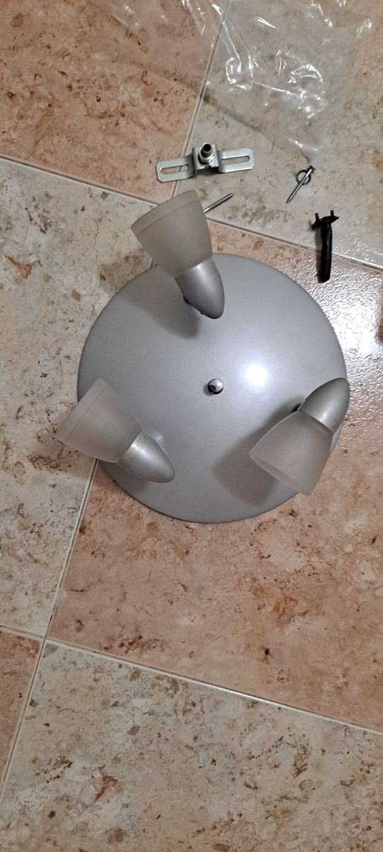 Lámpara de techo plateada