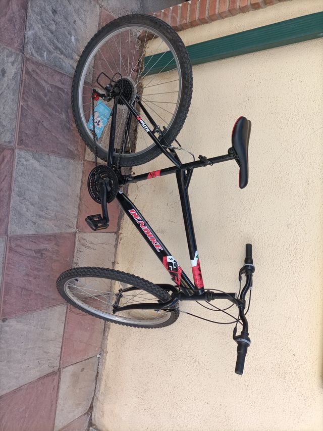 Bicicleta de Montaña BENBIKE Negra