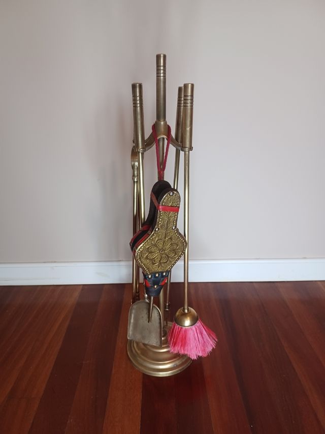 Antiguo Set de chimenea francés en metal dorado