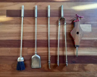 Antiguo Set de chimenea francés en metal dorado