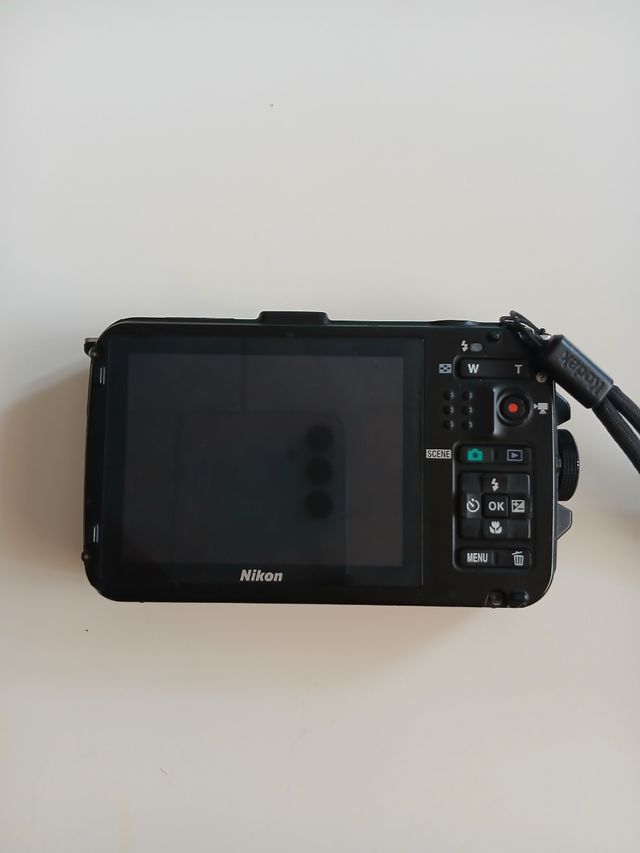 Cámara Nikon COOLPIX AW100 Naranja