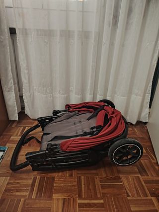 Silla de paseo Baby Monster Roja