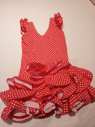 Traje de flamenca rojo con lunares blancos