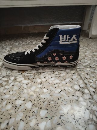 Zapatillas Vans Sk8-Hi tipografía Coreana