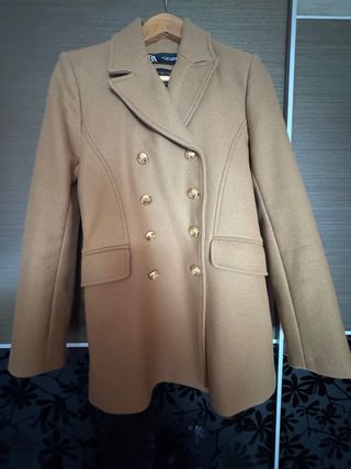 Abrigo corto NUEVO Zara Manteco