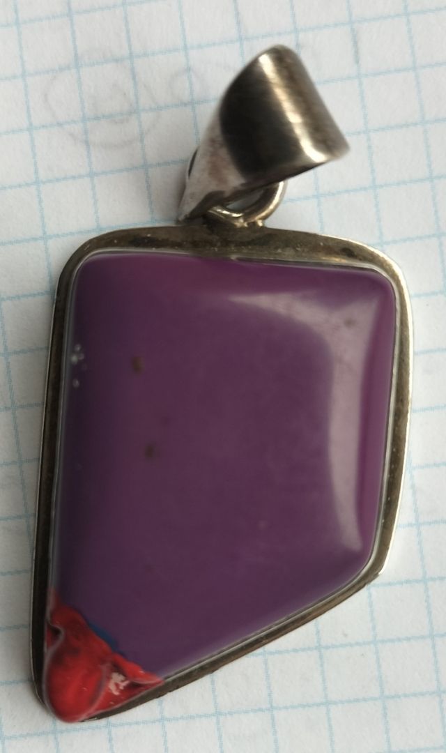 Ciondolo in argento viola