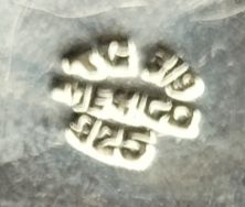 Ciondolo in argento viola