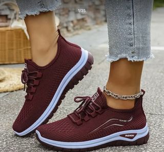 Zapatillas deportivas granate