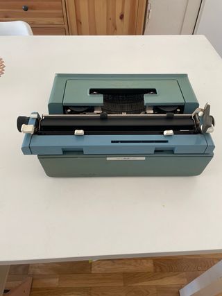 Olivetti Studio 46, hay que ponerla a punto.