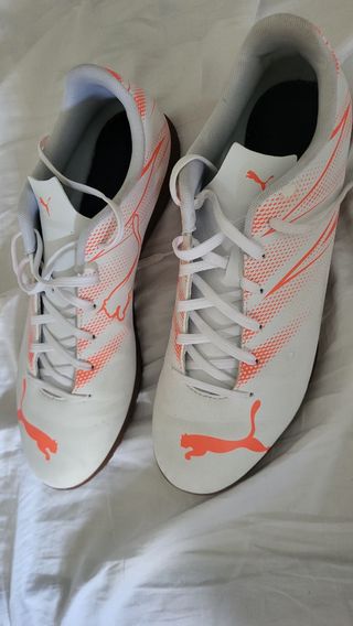 Zapatillas Puma Fútbol Sala Naranja y Blanco