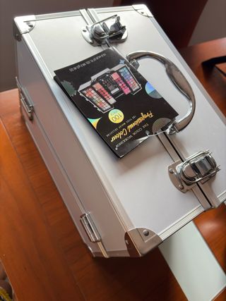 Maletín maquillaje The Color Workshop (100 Piezas)