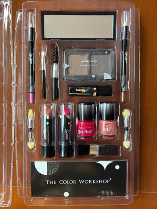 Maletín maquillaje The Color Workshop (100 Piezas)