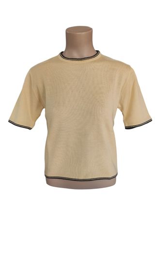 Jersey de punto amarillo con cuello redondo