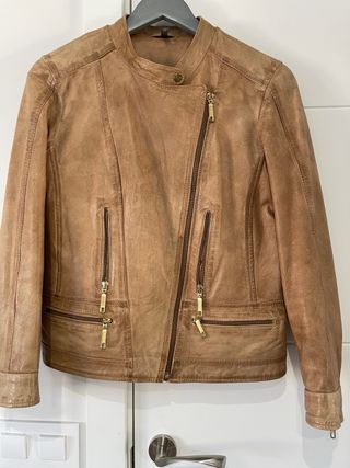 Cazadora Biker Cuero Naf Naf.