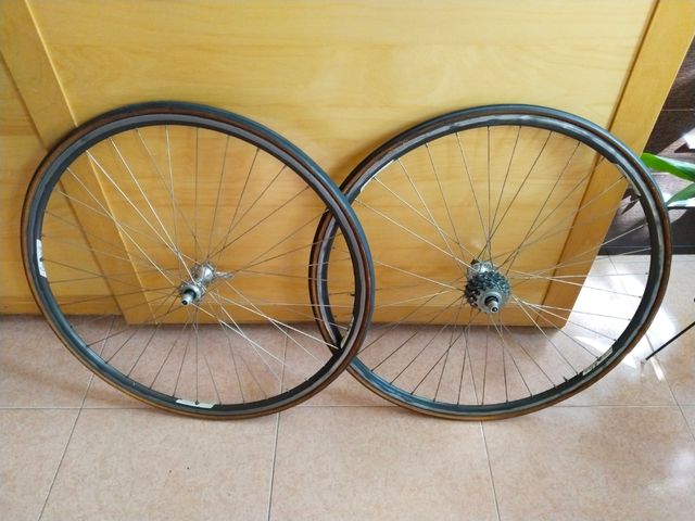 Ruedas Campagnolo Tubeless
