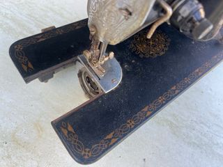 Máquina de coser antigua SIGMA