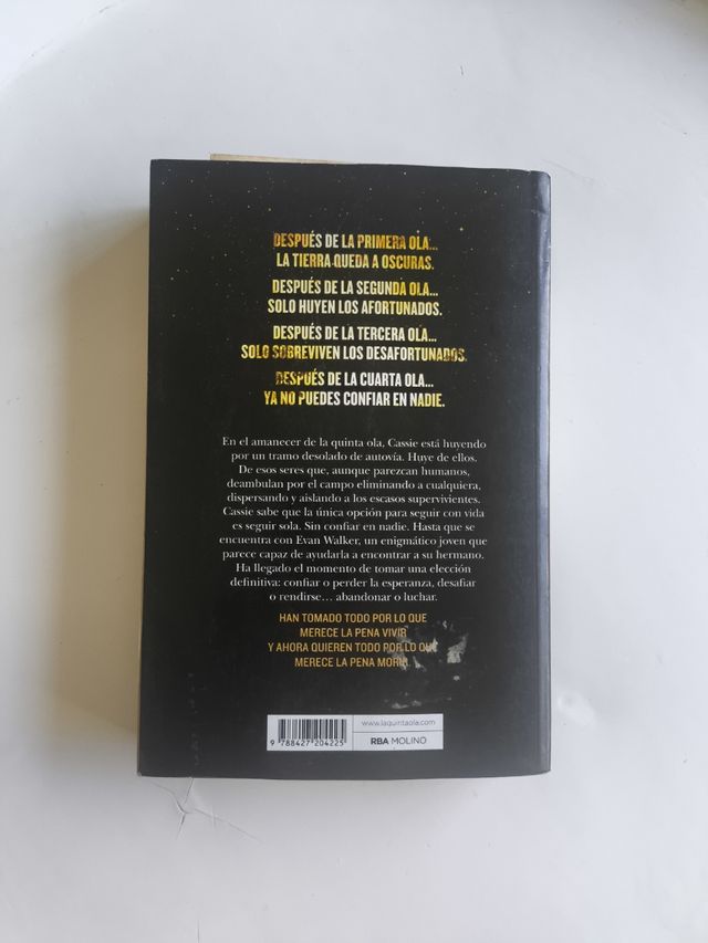 La quinta ola / The 5th Wave (Spanish Edition)