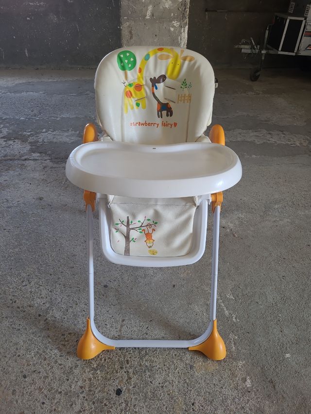 Trona infantil con estampado de animales