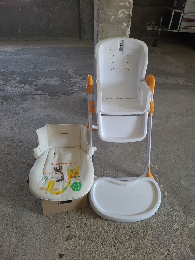 Trona infantil con estampado de animales