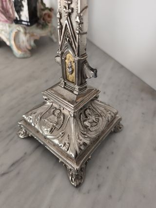 Cruz de altar antigua
