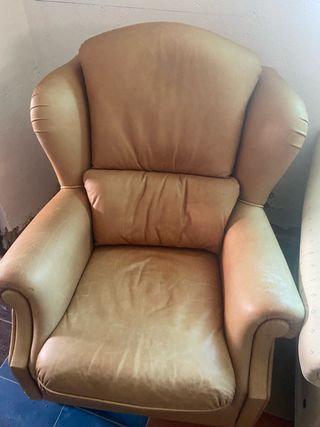 Sillón de cuero marrón