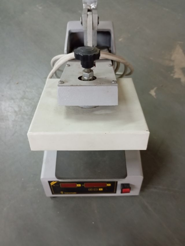 Máquina Transfer Manual 15x15cm