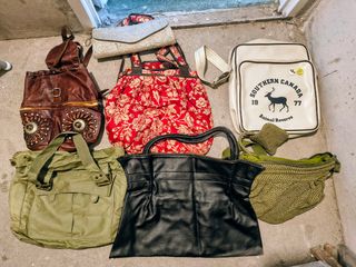 Lote de bolsos variados
