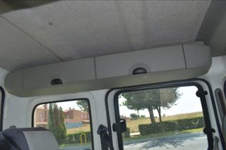Portaobjetos de techo Renault Kangoo. 