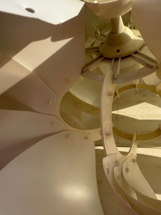 Lampadario bianco in carta