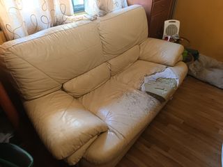Sofá de piel beige urge