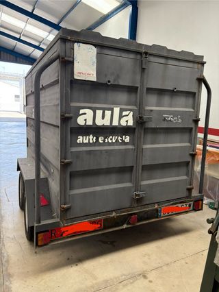 Remolque Marca ale (lora del Río) matrícula roja