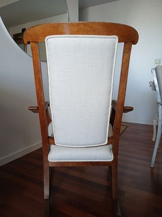 Mecedora antigua de madera inicios siglo XX