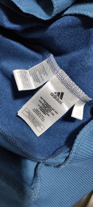 Sudadera Adidas con cremallera vintage de los 2000