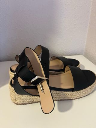 Sandalias de cuña Lefties talla 37