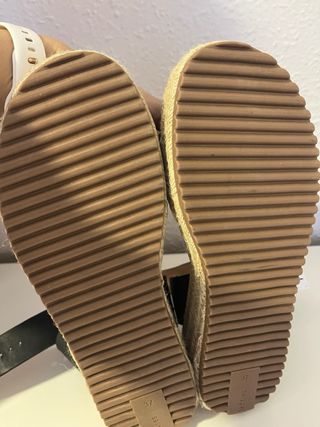 Sandalias de cuña Lefties talla 37
