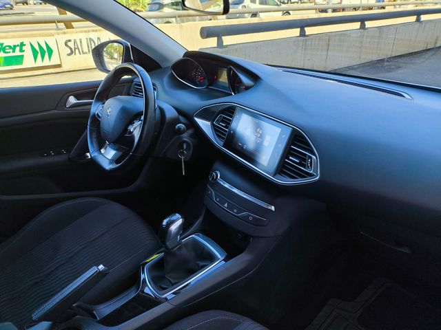 PEUGEOT 308 5p  BlueHDi 100cv 1 año garantia 