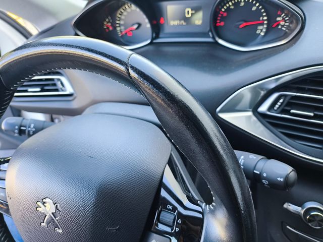 PEUGEOT 308 5p  BlueHDi 100cv 1 año garantia 