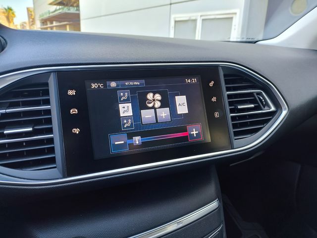 PEUGEOT 308 5p  BlueHDi 100cv 1 año garantia 