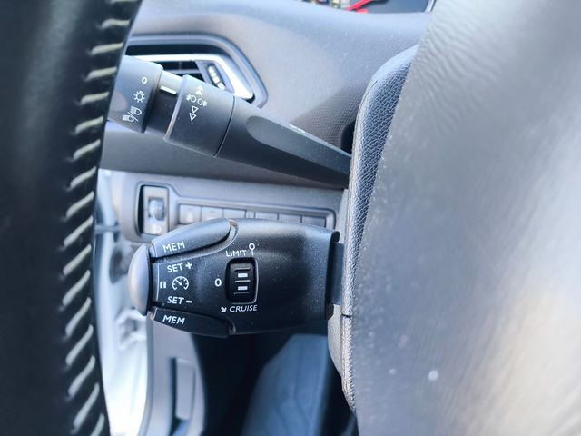 PEUGEOT 308 5p  BlueHDi 100cv 1 año garantia 